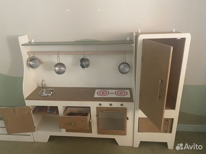 Детская кухня и магазин