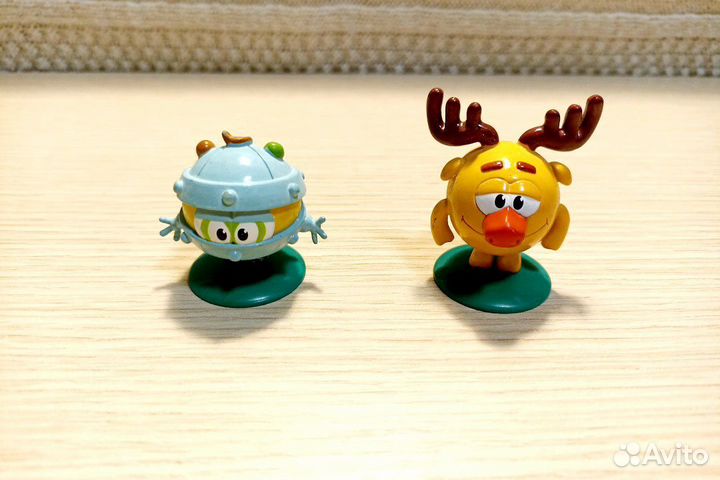 Игрушки из киндер сюрприза пакетом