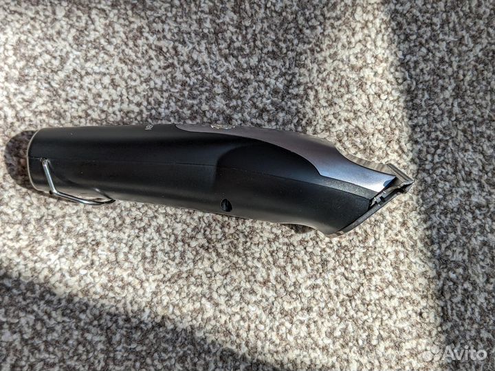 Триммер для бороды и усов