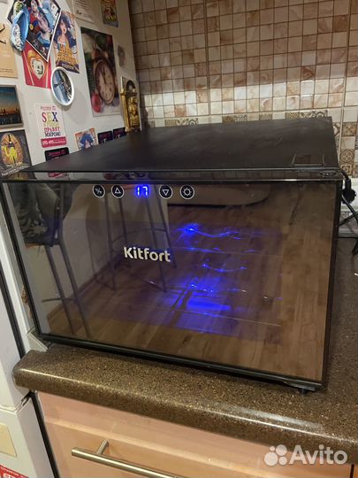 Винный шкаф Kitfort KT-2403