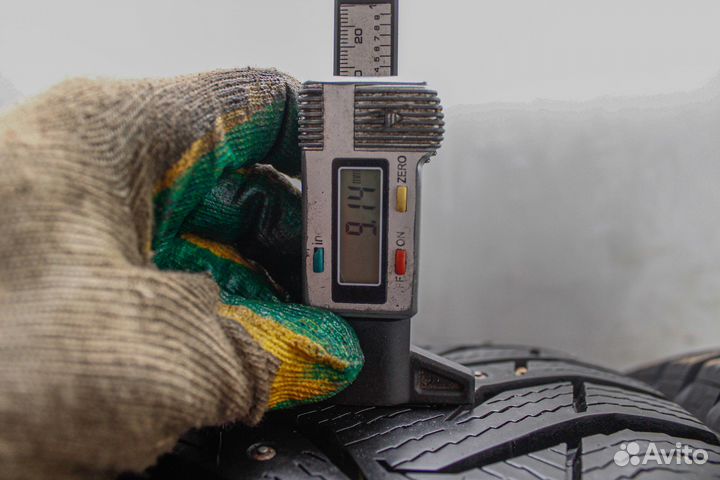 Kumho WinterCraft Ice WI31 215/65 R16 98T