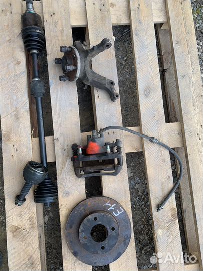 Полуось, ступица