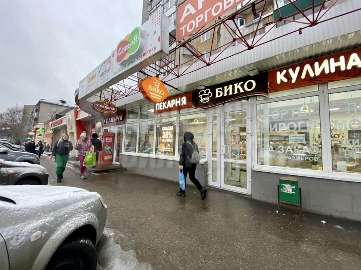 Аренда секции в ТЦ около жд Вокзала