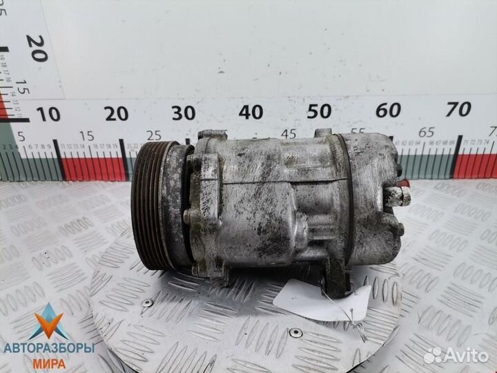 Компрессор кондиционера Volkswagen Sharan 1998