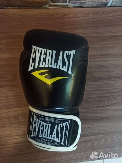 Боксерские перчатки 14 oz