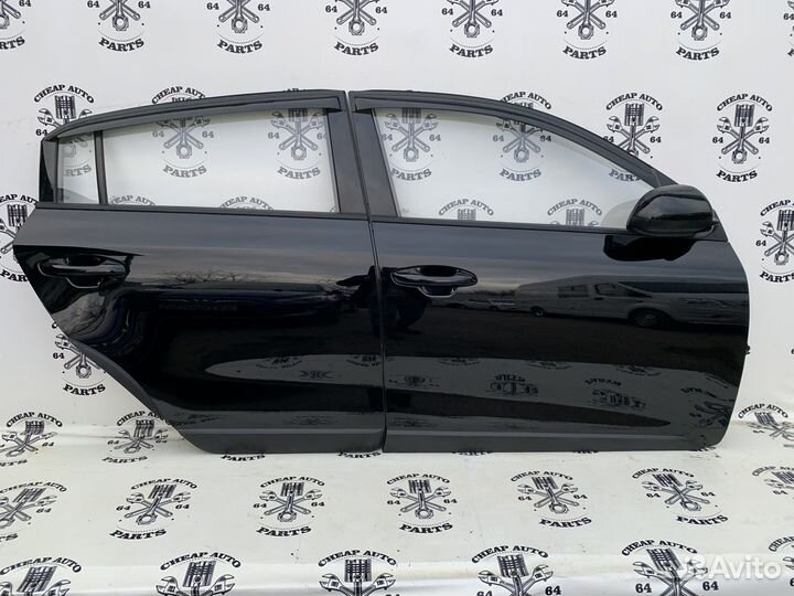 Двери правые Kia Rio X-Line Оригинал 2017-2022