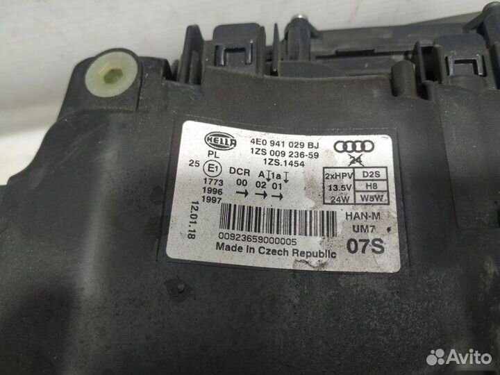 Фара передняя левая Audi A8 D3 4.2 BVJ 2008