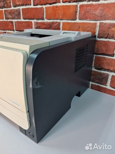 Принтер цветной Hp cp1515n