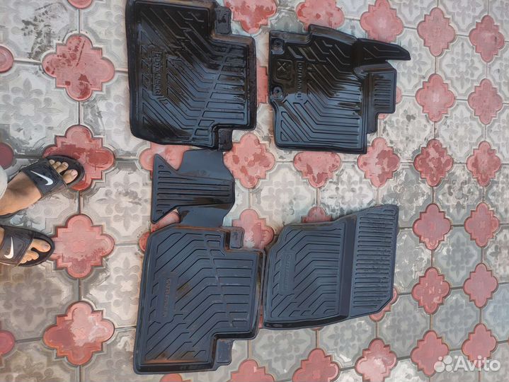 Оригинальные коврики на Mitsubishi Outlander 3