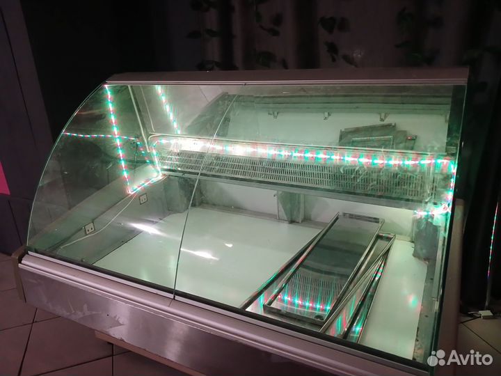 Витиринный холодилник ис минусом и с плюсом