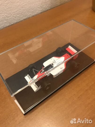Formula 1 McLaren MP4/4 Айртон Сенна 1988