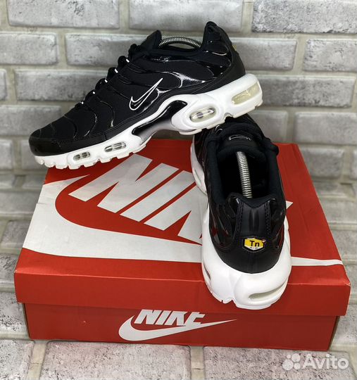 Кроссовки Nike Air Max Plus tn