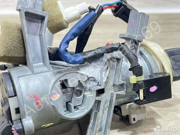 Замок зажигания Mitsubishi Pajero 3 / 4