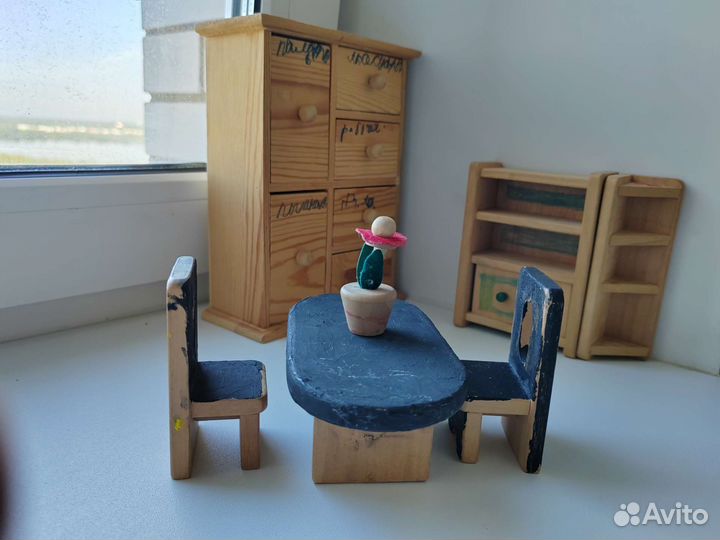 Набор деревянной мебели для кукол