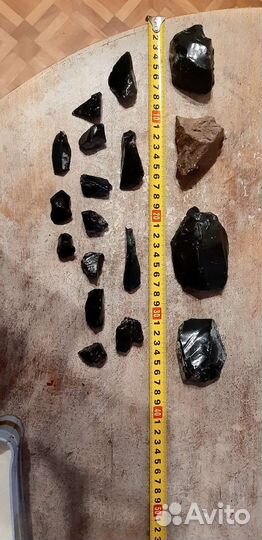 Обсидиан камни необработанные. Армения