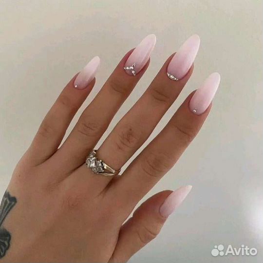 Маникюр педикюр