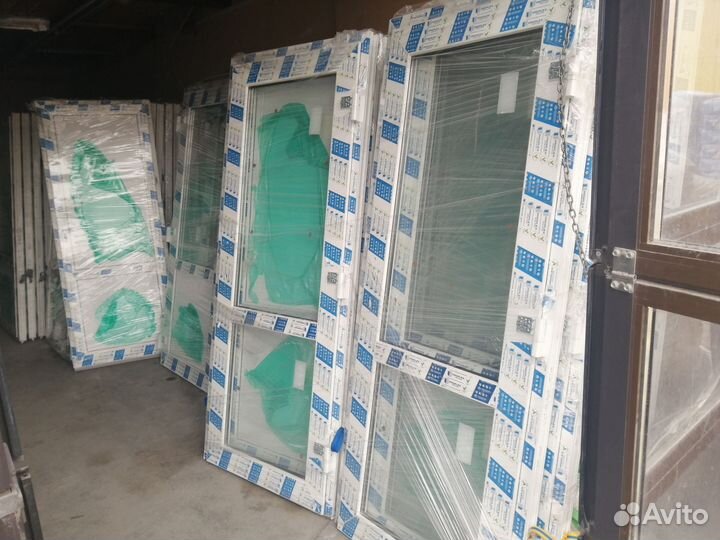 Пластиковые двери 210х90 входные