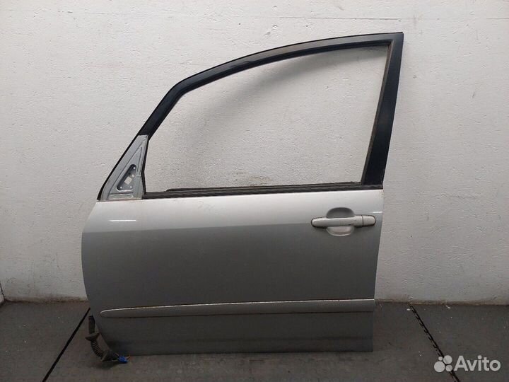 Стекло боковой двери Toyota Corolla Verso, 2003