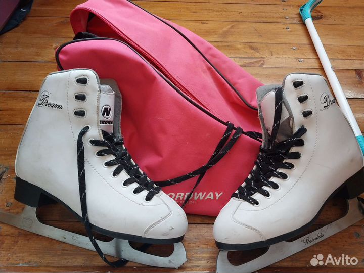 Коньки фигурные