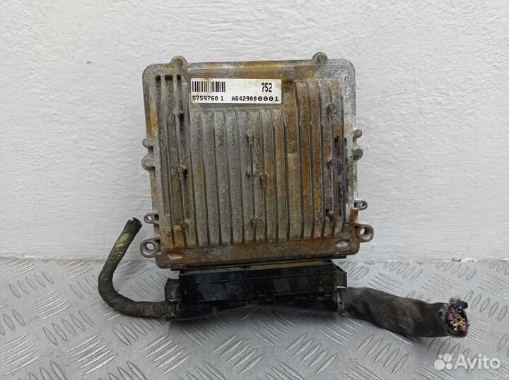 Б/У Блок управления двс 6429000001, mercedes-benz