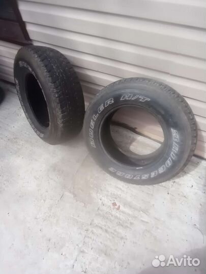 Bridgestone Dueler H/T 275/65 R17