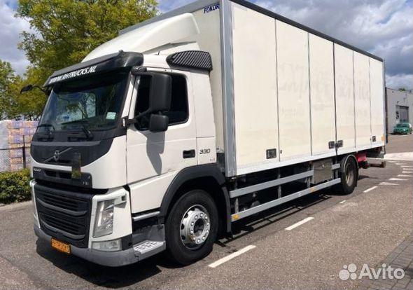 В разборке грузовик Volvo, FM с 2013