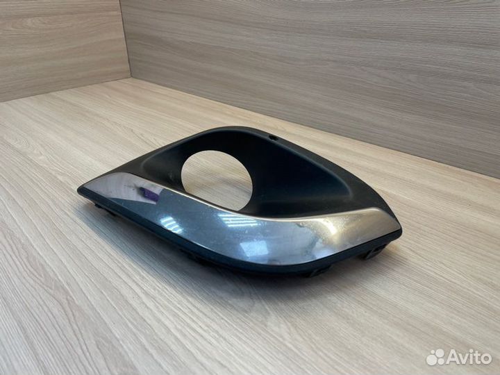 Заглушка противотуманной фары передняя левая LADA