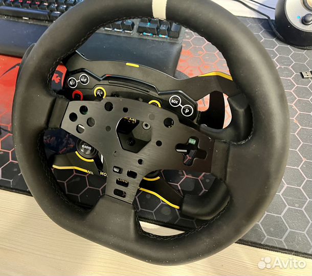 Игровой руль Moza R5 bundle с накладкой