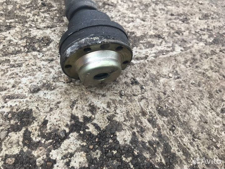 Карданный вал Volvo V70