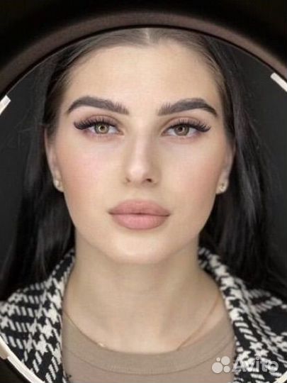 Наращивание ресниц, мега объемы