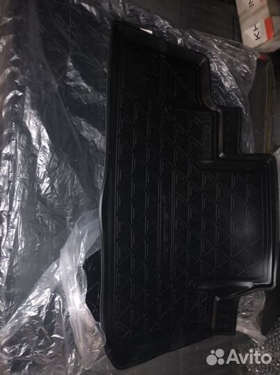 Lexus RX комплект оригинальных ковриков салона