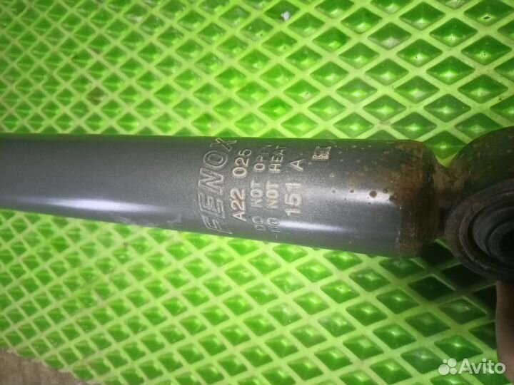 Амортизаторы задние