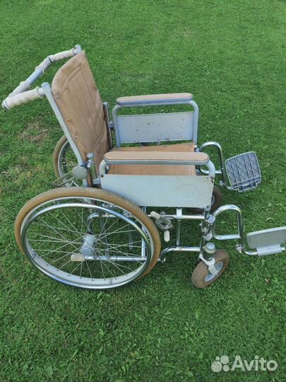Коляска инвалидная