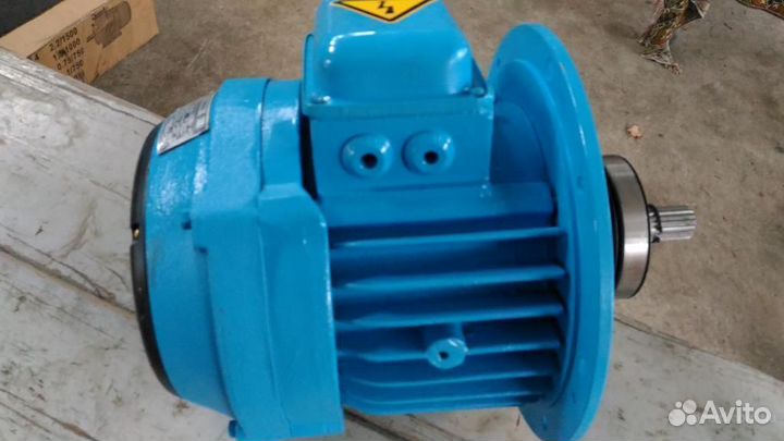 Электродвигатель для тельфера 1,5 кв