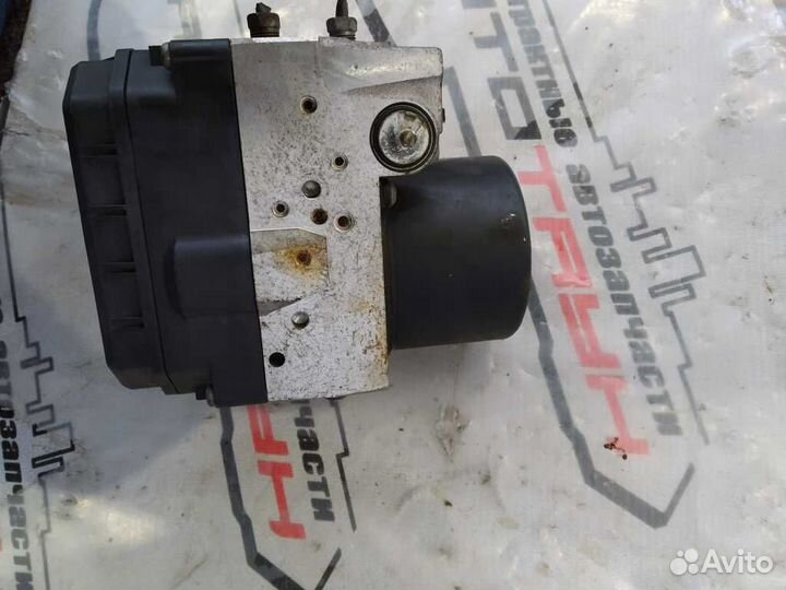 Блок ABS toyota lexus celsior LS430 UCF30 UCF31 44