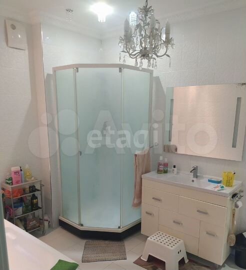 Дом 369 м² на участке 10 сот.