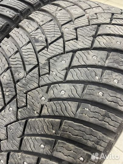 Pirelli Scorpion Ice Zero 2 275/40 R21