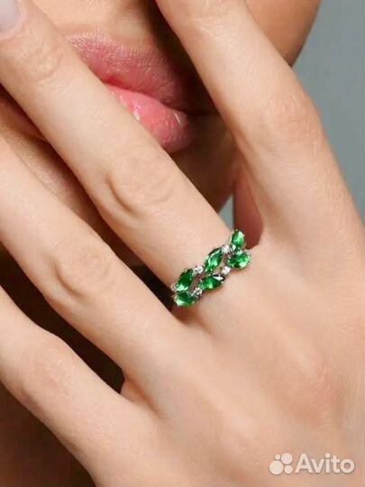 Серебряное кольцо