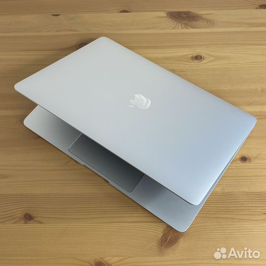 Apple MacBook Air 13 2020