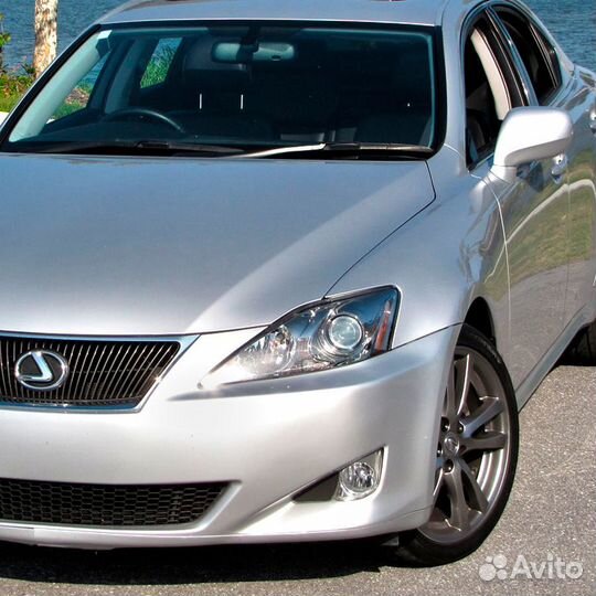 Стекло фары lexus IS 2 (2005-2010) (левое)