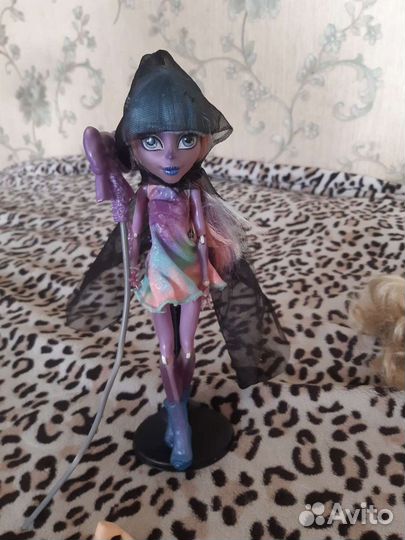 Монстер хай и барби