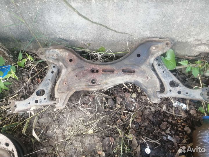 Подрамник раф4 2000года