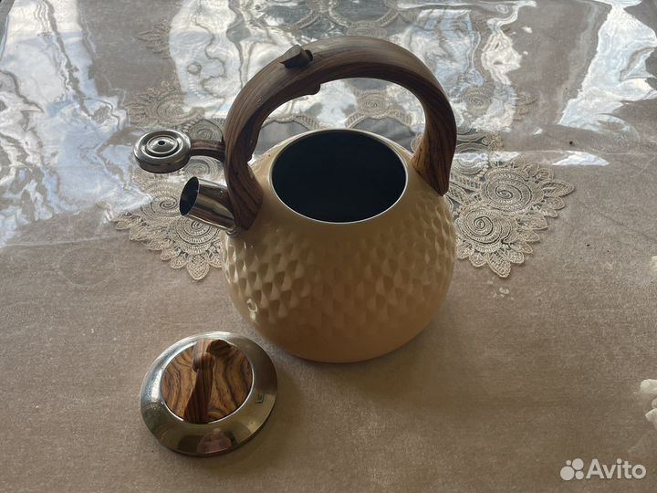 Чайник со свистком
