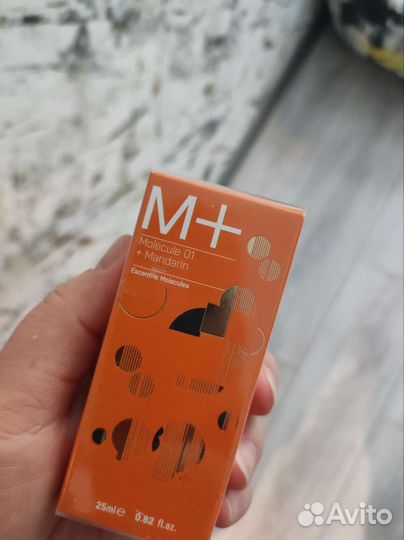 Духи молекула 02