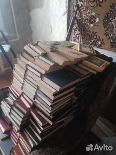 Книги отдам бесплатно