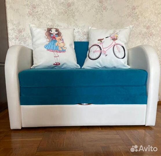 Диван мультик