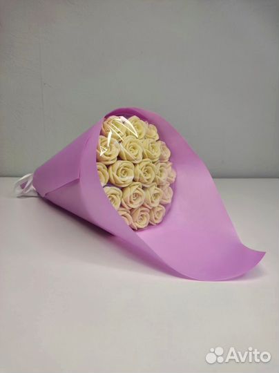 Розы из Белого Шоколада - 19 шт в Букете