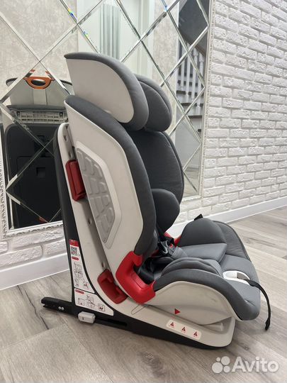 Детское автокресло 9 до 36 кг isofix chicco