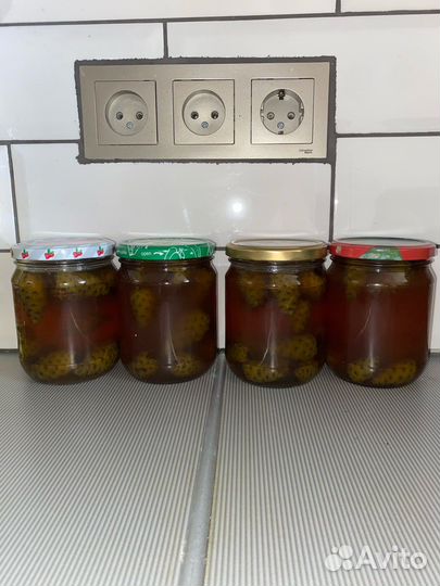 Шишки сосновые