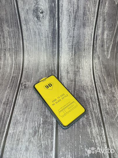 Защитные стекла на iPhone